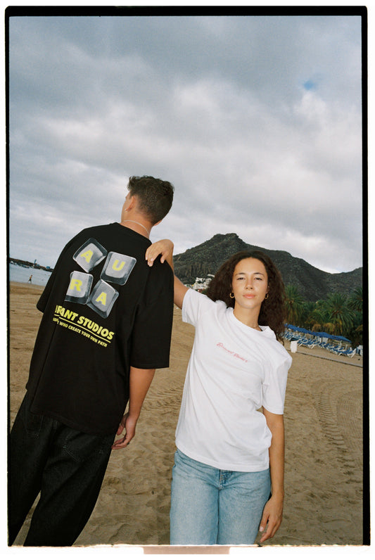 Aura Tee